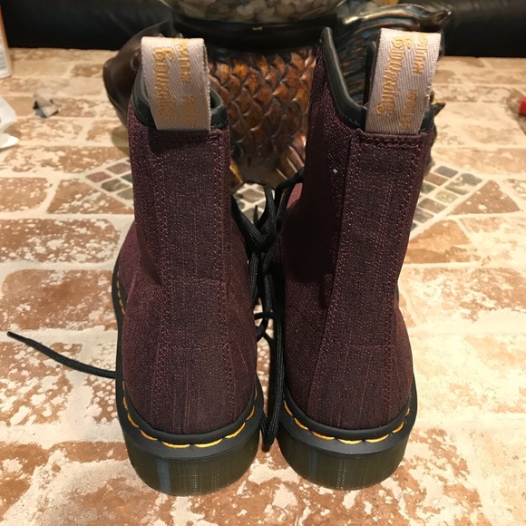 Dr. Martens NWOT vegan - Picture 3 of 6